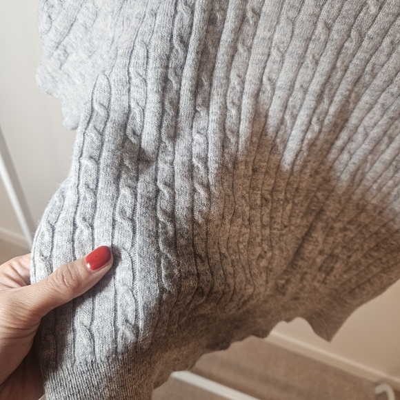 Cropped Wool Sweater - Picture 3 of 4